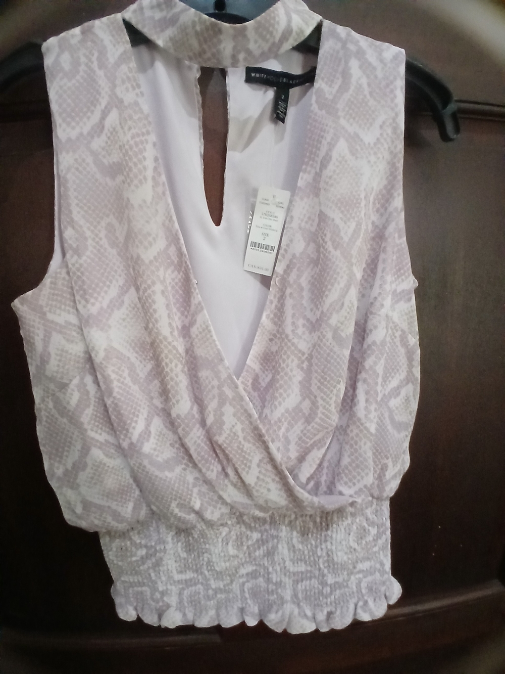 White House Black Market Beige Snake-Print Sleeveless Blouse Size 2 NWT
